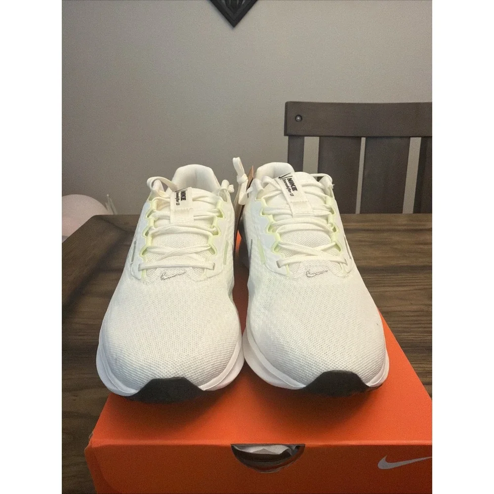 Sz 9 Nike Wmns Downshifter 13 Sail Metallic Silver Women Road Running FD6476